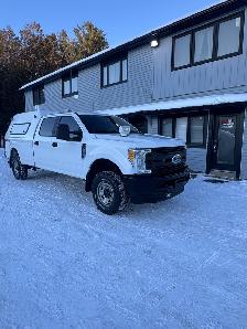 2017 Ford Super Duty F-250 SRW 8 FT LONG BOX WITH CAP — CERTIFIE - Photo 2