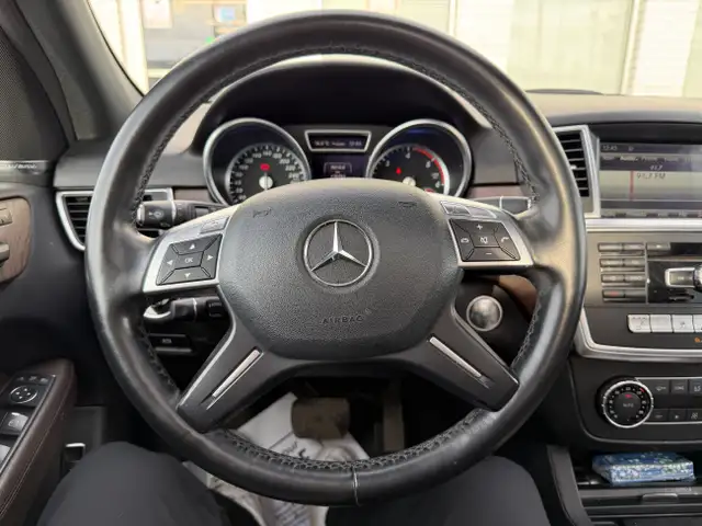 2013 Mercedes-Benz ML 350| One Owner| Harman/Kardon Speakers - Photo 17