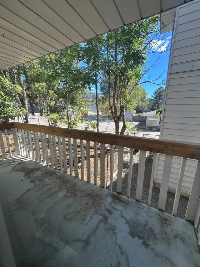 SPACIOUS – RENOVATED – PET FRIENDL