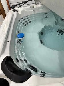 I BUY BROKEN OR RUNNING HOT TUB