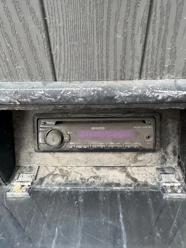 I BUY BROKEN OR RUNNING HOT TUB - Photo 4