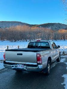 For Sale 2005 Toyota Tacoma Truck Only 239,000kms 2 Year MVI - Photo 4