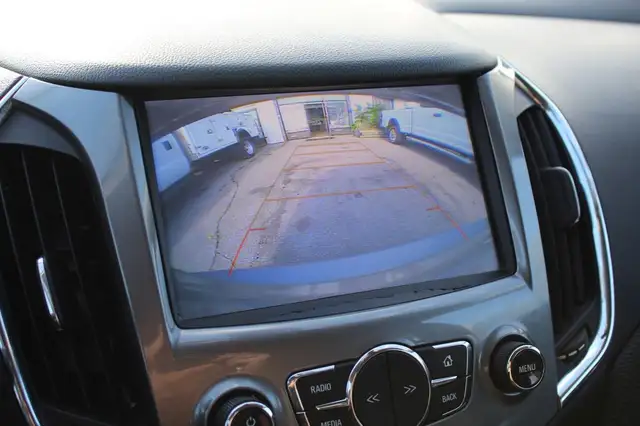 2018 Chevrolet Cruze LT - Photo 21