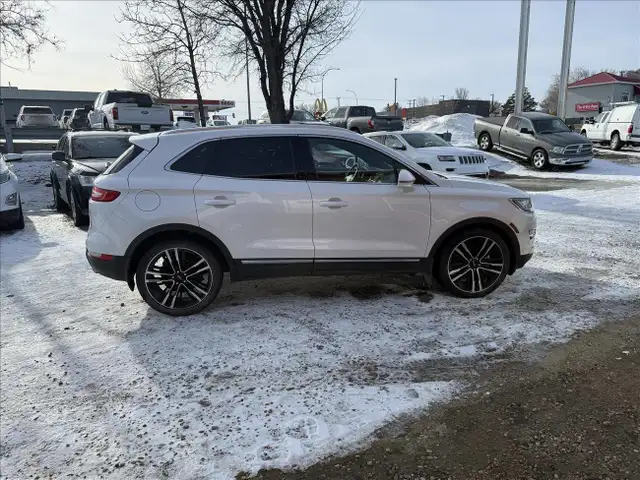 2017 Lincoln MKC 2.3T AWD - Photo 3