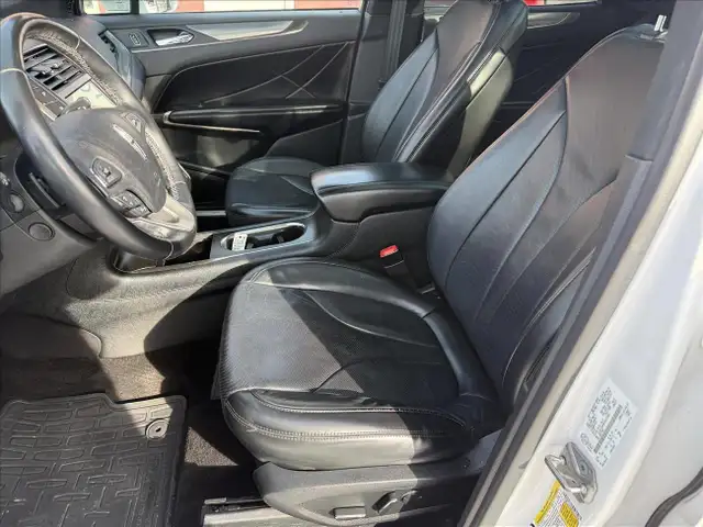 2017 Lincoln MKC 2.3T AWD - Photo 7