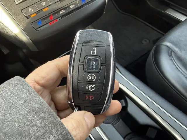 2017 Lincoln MKC 2.3T AWD - Photo 18