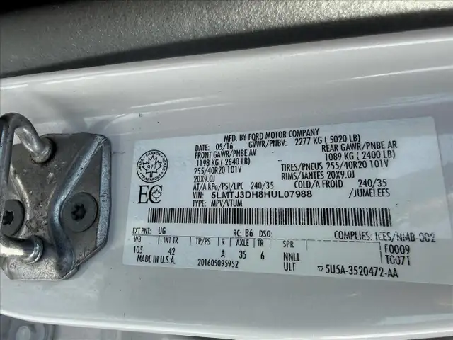 2017 Lincoln MKC 2.3T AWD - Photo 23