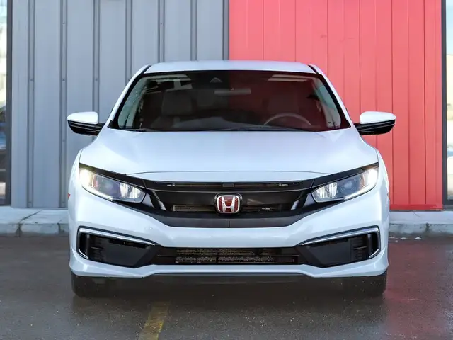 2020 Honda Civic Sedan LX - Sask Unit | Clean Carfax | Manual - Photo 3