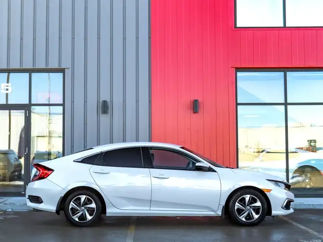 2020 Honda Civic Sedan LX - Sask Unit | Clean Carfax | Manual - Photo 5