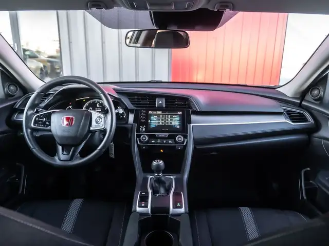 2020 Honda Civic Sedan LX - Sask Unit | Clean Carfax | Manual - Photo 11
