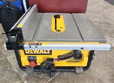 Dewalt Corded Table Saw DW745