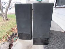 Pair of Kenwood JL-786 Tower Speakers- 12 inch woofers