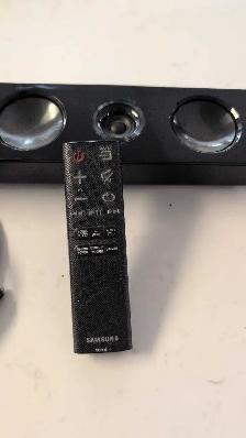 Samsung sound bar with remote - Photo 3