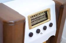 Antique Radio Sound System - Photo 9