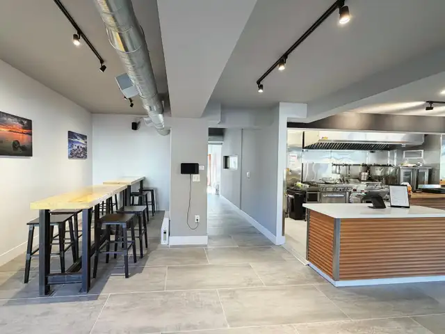 Now Hiring – Restaurant Helper (Part-Time / Full-Time)