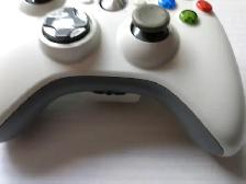 XBOX 360 BUNDLE W/ 2 CONTROLLERS (CORDS) 6 GAMES & KINECT CAMERA - Photo 4