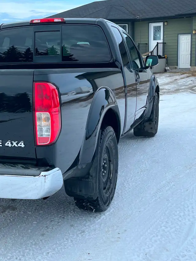 Nissan Frontier 4x4 - Photo 4