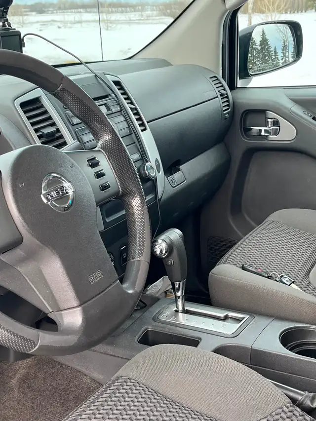 Nissan Frontier 4x4 - Photo 6