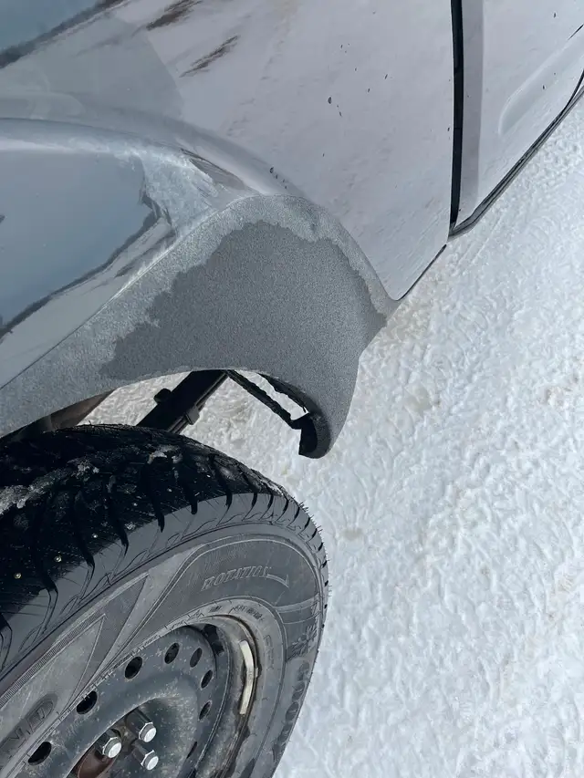 Nissan Frontier 4x4 - Photo 8