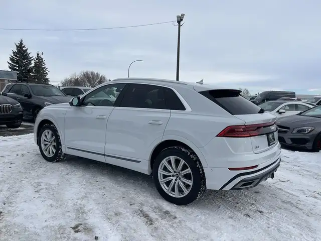 2021 Audi Q8 Progressiv S-line Quattro, AWD // FULLY EQUIPPED - Photo 5