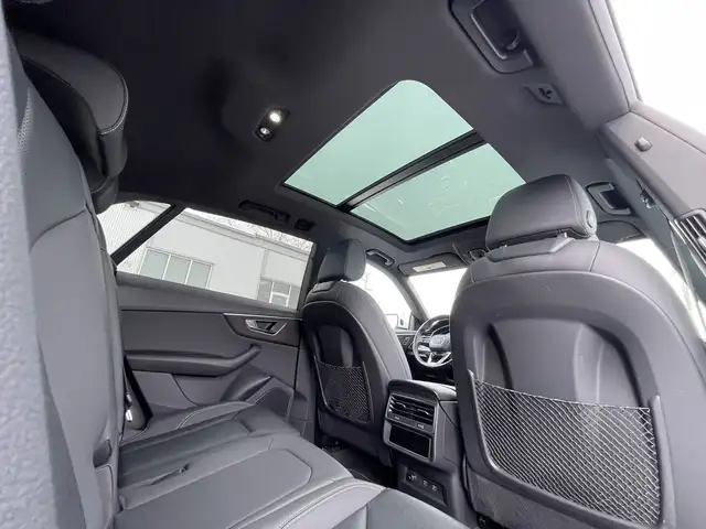 2021 Audi Q8 Progressiv S-line Quattro, AWD // FULLY EQUIPPED - Photo 12