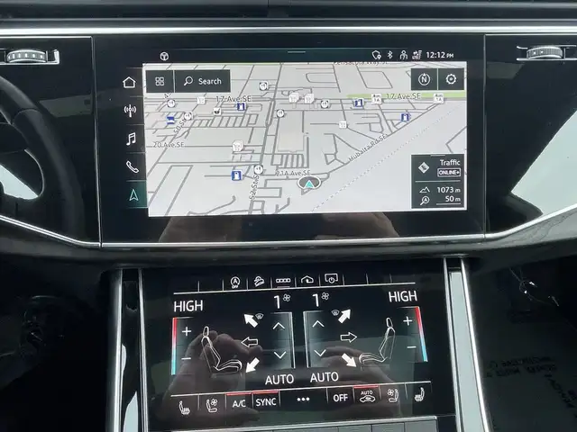 2021 Audi Q8 Progressiv S-line Quattro, AWD // FULLY EQUIPPED - Photo 17