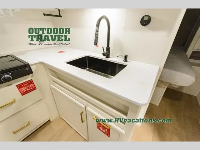 2026 Grand Design Transcend Xplor 24BHX - Photo 9