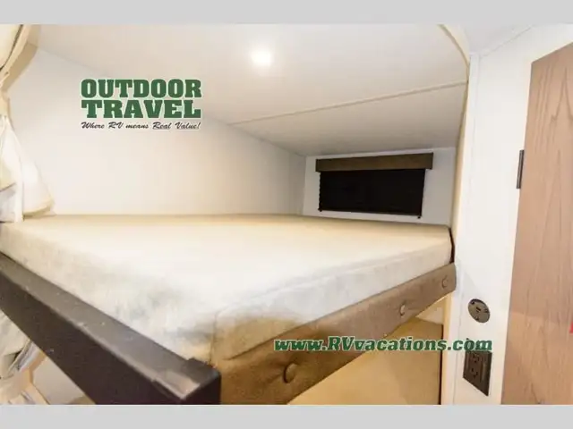 2026 Grand Design Transcend Xplor 24BHX - Photo 17