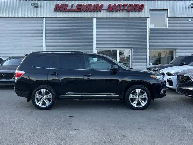 2012 Toyota Highlander SPORT 4WD/BACK UP-CAM/SUNROOF/LEATHER/7-P - Photo 4