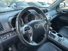 2012 Toyota Highlander SPORT 4WD/BACK UP-CAM/SUNROOF/LEATHER/7-P - Photo 28