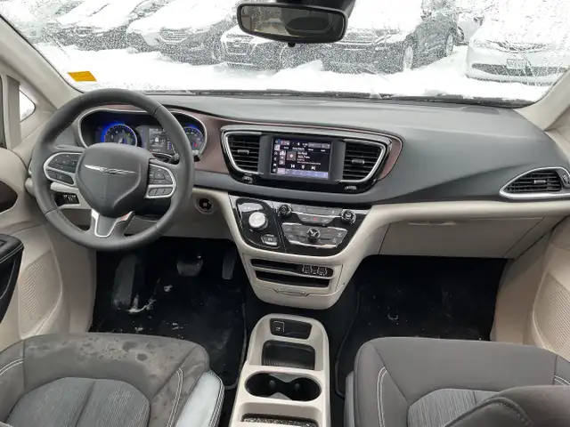 2023 Chrysler Grand Caravan SXT - Photo 14