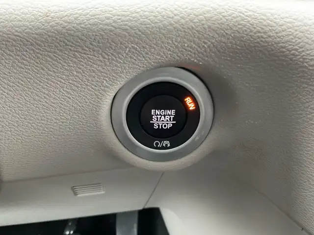 2023 Chrysler Grand Caravan SXT - Photo 17