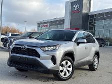 2025 Toyota RAV4 LE APPLE ANDRIOD CARPLAY / HEATED SEATS / SIRIU