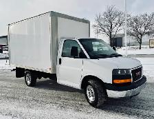 2013 GMC Savana 3500 Roue Simple Boîte de 12 Pieds - Photo 3