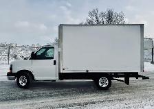 2013 GMC Savana 3500 Roue Simple Boîte de 12 Pieds - Photo 5