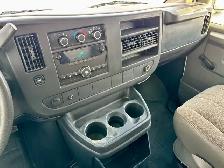 2013 GMC Savana 3500 Roue Simple Boîte de 12 Pieds - Photo 10