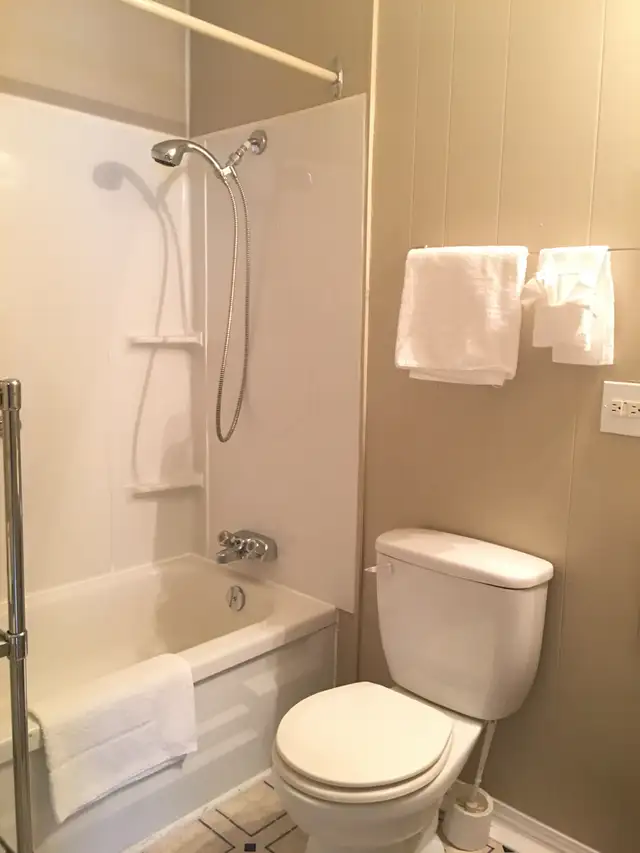 Short and long term rentals in Innisfail Alberta - Photo 5