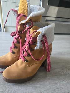 BRAND NEW LADIES TIMBERLAND - Photo 3