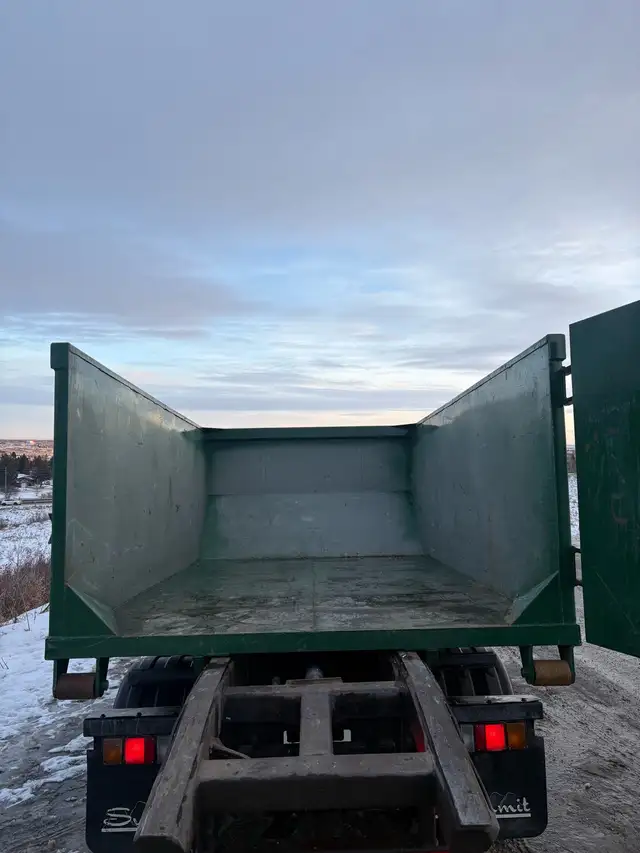 $10 JUNK REMOVAL , FULL LOAD ONLY $222 - Photo 3