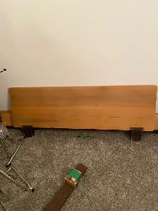 wooden bed frame - Photo 2