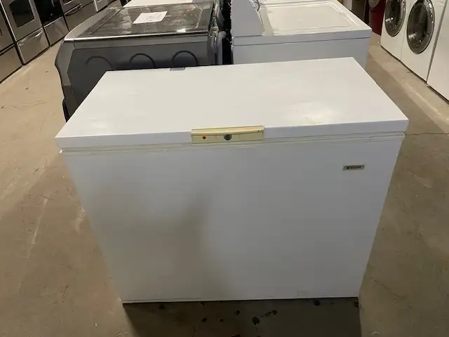 Congélateur blanc horizontal (tombeau) Frigidaire