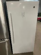 Congélateur vertical blanc 28'' GE