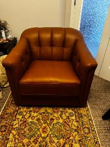 Leather Swirl Chair