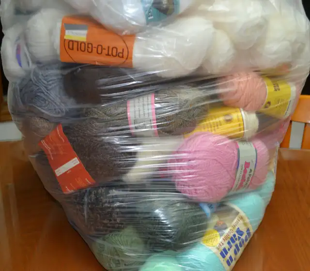 Yarn - Acrylic - Photo 4