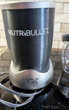 Nutri Bullet NBR-12 - 12-Piece Hi-Speed Blender/Mixer System.