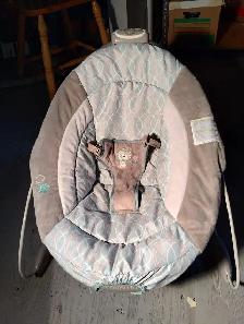 Ingenuity SmartBounce Automatic Baby Bouncer Seat with Music