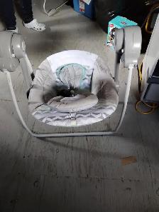Ingenuity Comfort Go Portable Automatic Baby Swing - Photo 3