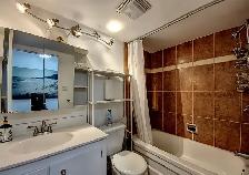 Condo 2 ch 1189pi² 16e étage Garage Piscine St-Laurent - Photo 18