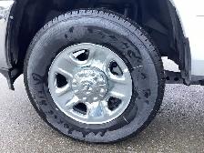 2025 Ram 3500 TRADESMAN 8 FOOT BOX CREW 4X4|6.7L CUMMINS DIESEL - Photo 11