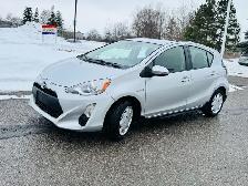2017 Toyota Prius C 5dr HB - Photo 2